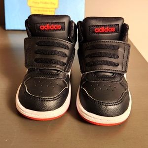 Adidas Hoops Mid 2.0, size 6 toddlers